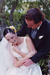 la pareja en su boda